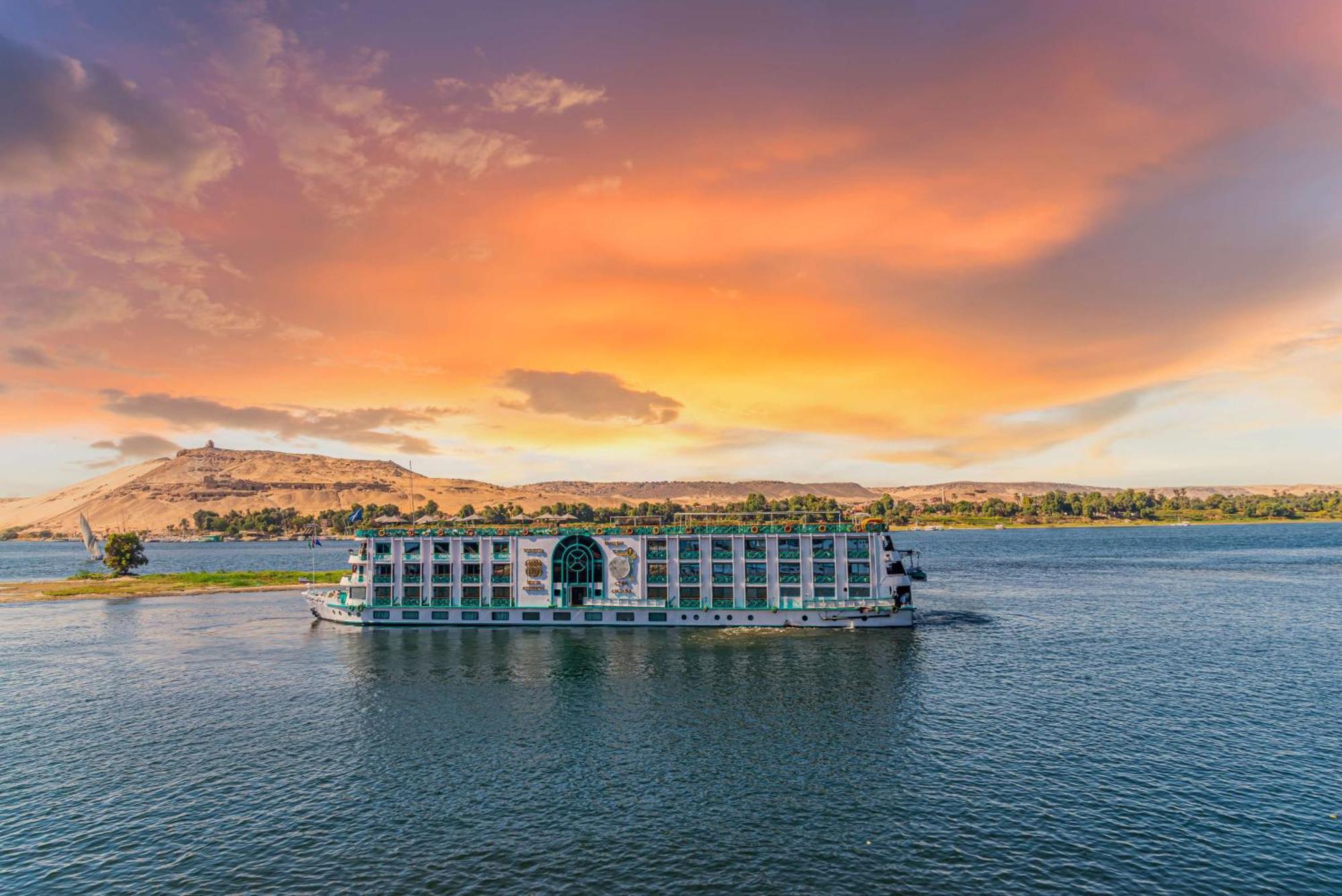 Sonesta Moon Goddess Cruise - From Aswan To Luxor - 03 & 07 Nights Every Friday Hotel Екстериор снимка